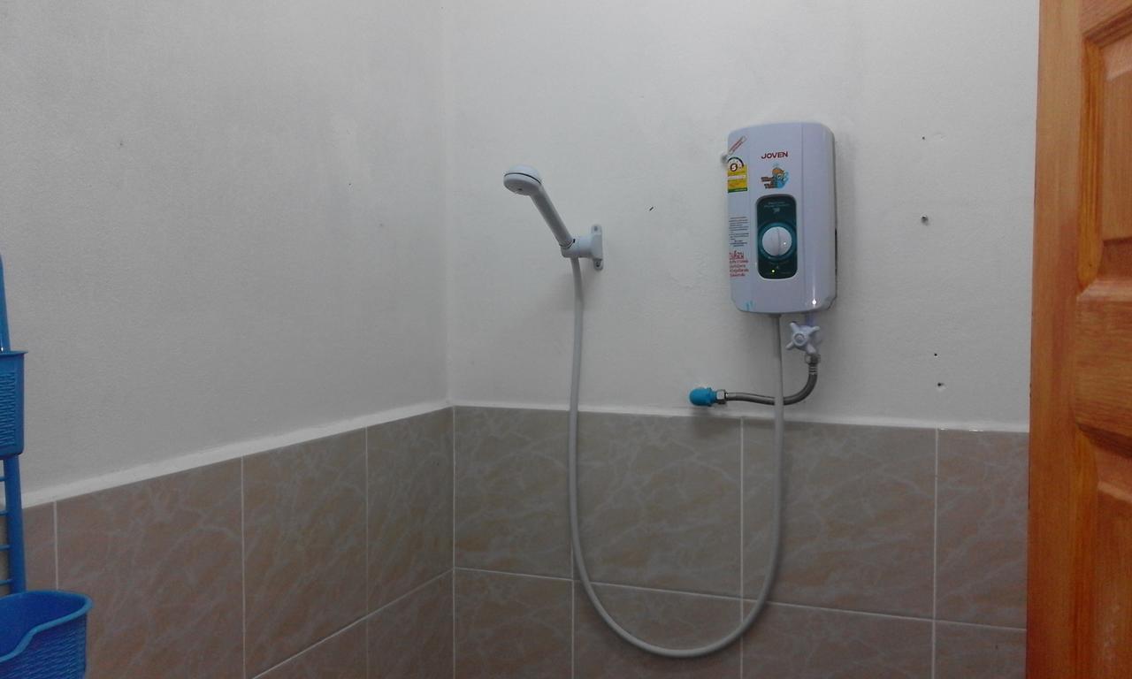 Cheap Sleep Apartamento Phayao Exterior foto