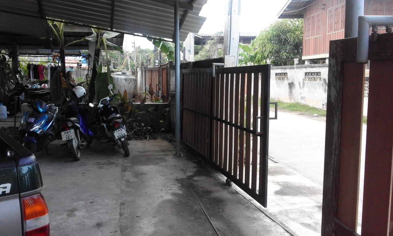 Cheap Sleep Apartamento Phayao Exterior foto